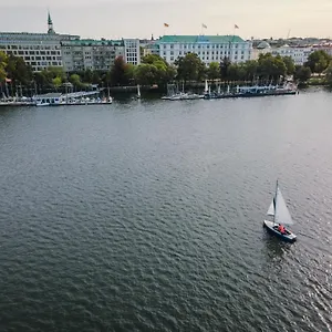 Atlantic Hamburg, Autograph Collection Hotel
