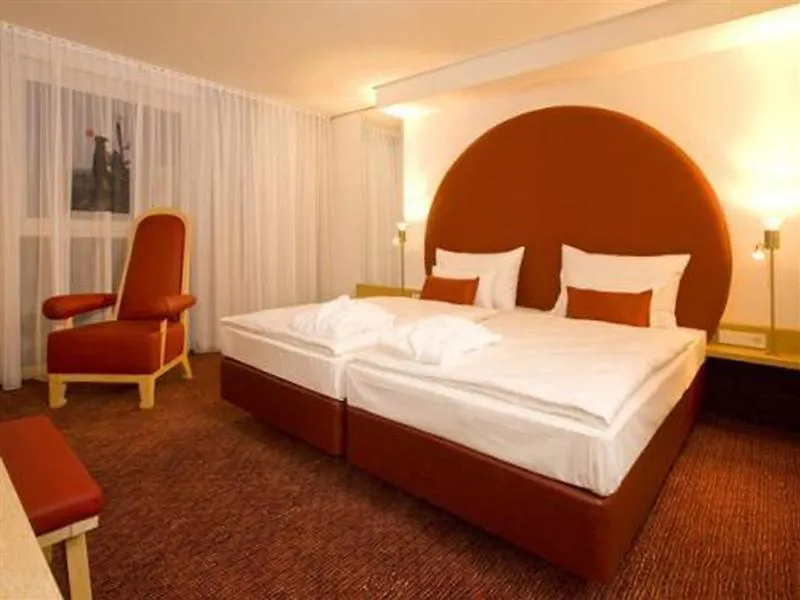**** Hotel Arcotel Rubin Hamburg Germany